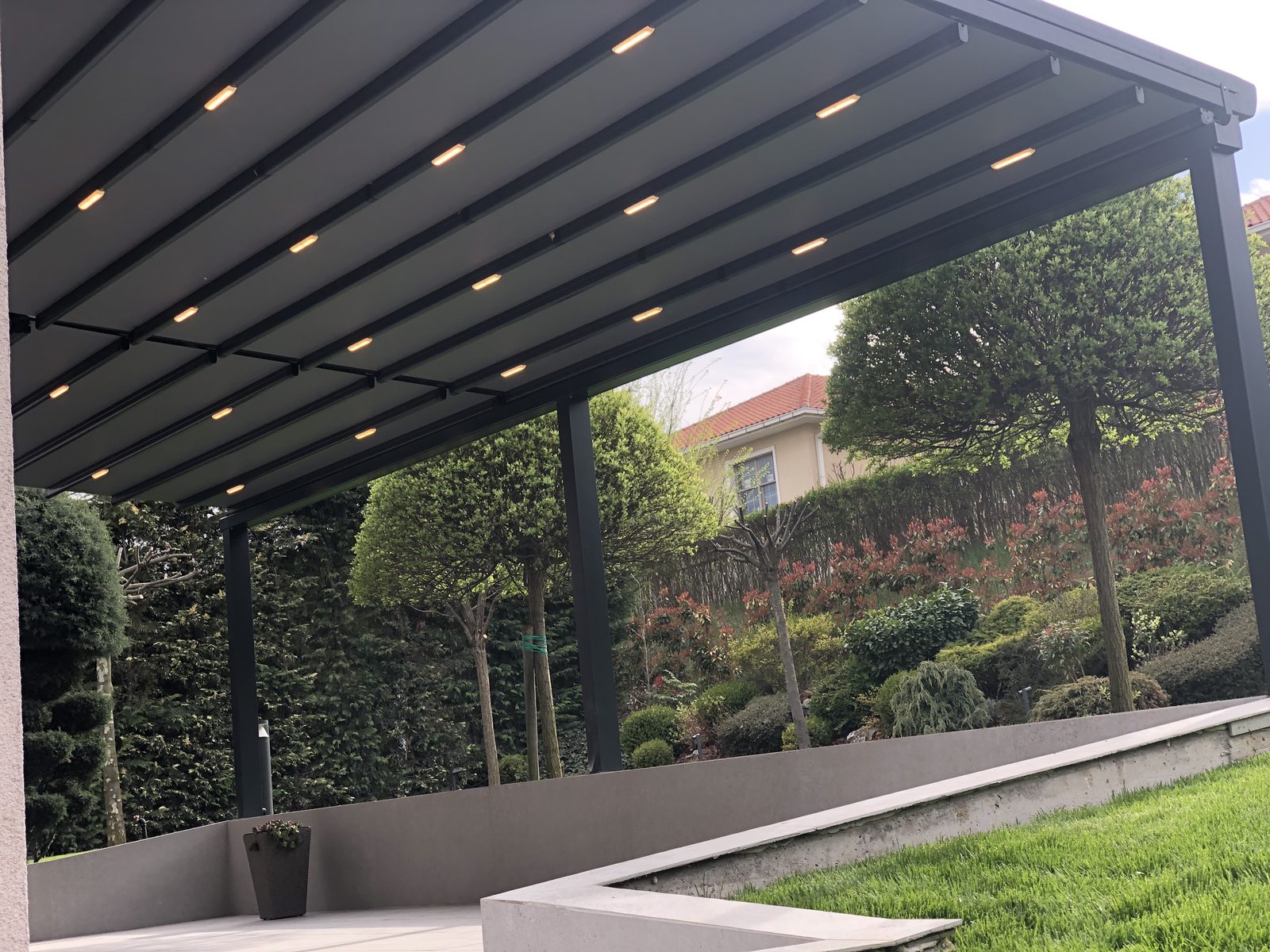Pergolë premium — instalim real