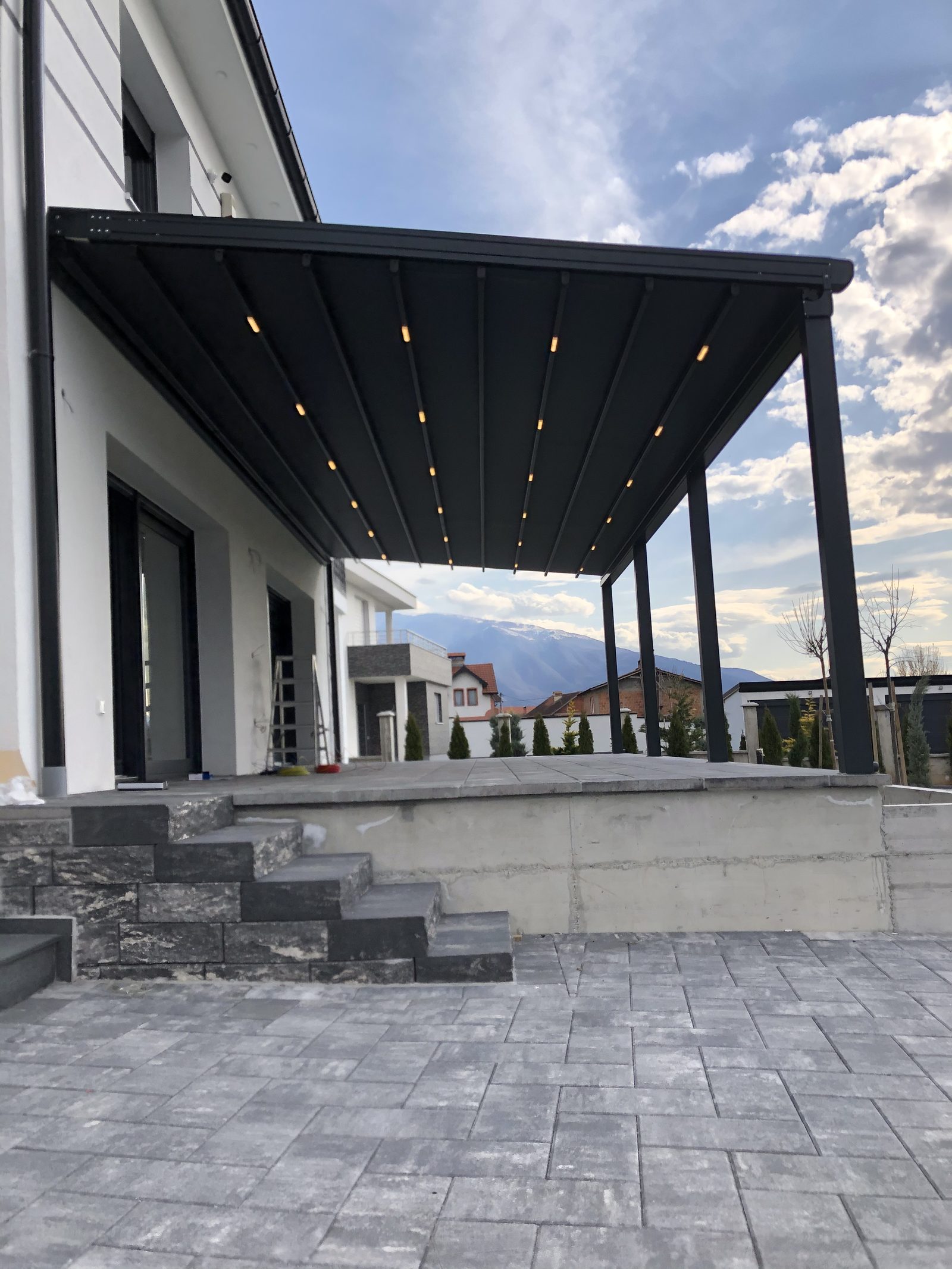 Pergolë premium — instalim real